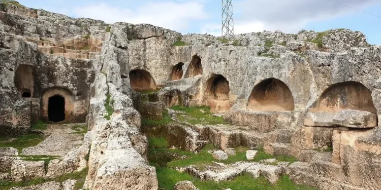 Adıyaman Tarihi Yapıtaşı Kaynağı: Perre, Nemrut’un Sırrını Taşıyor
