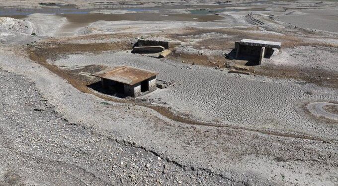 İzmir’in Can Damarı Tahtalı Barajı Tarihin En Düşük Su Seviyesine Geriledi