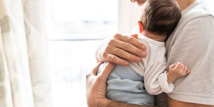 Babaya Doğum İzni 10 Güne Çıkıyor: Babaların Rolü Güçleniyor