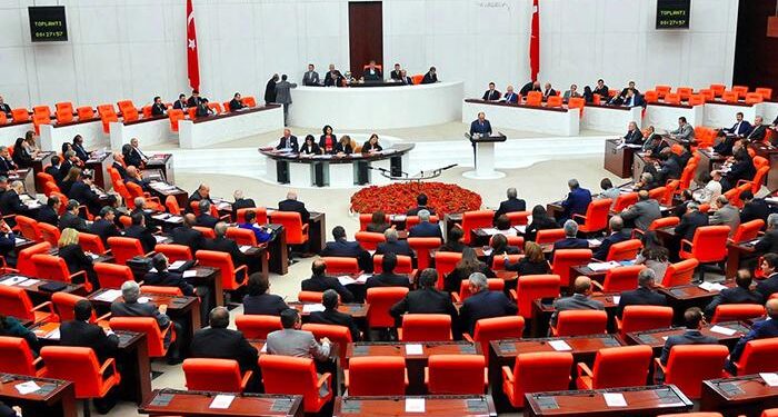Emekli Maaşı Asgari Ücret Seviyesine Yükseltilmeyecek