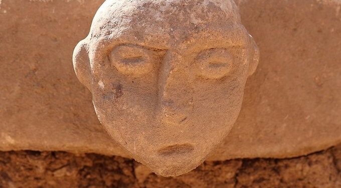 Kültür Turizminde Yeni Zirve: Şanlıurfa İnsan Yüzü Heykeli Ziyaretçileri Çekiyor 🗺️