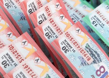 İmamlar Memnun: Cami Önünde Piyango Satışı Bitti